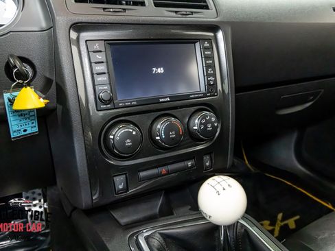 Used 2010 Dodge Challenger R/T RWD image 84
