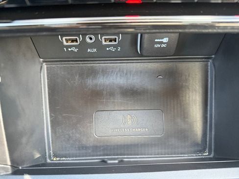 Used 2023 Jeep Grand Cherokee Laredo w/ Luxury Tech Group I AWD/4WD image 19