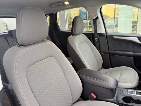 Used 2022 Ford Escape SE w/ Convenience Package image 26