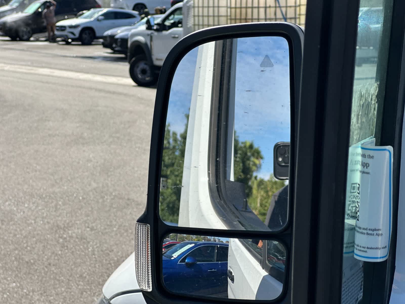 New 2025 Mercedes-Benz eSprinter 170 Cargo image 9