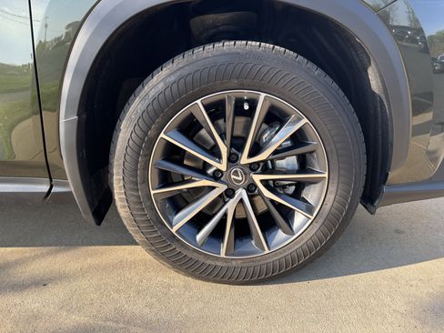 Used 2024 Lexus NX 250 FWD image 13