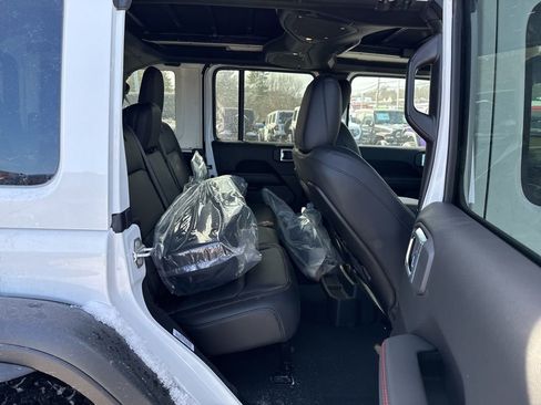 New 2026 Jeep Wrangler Unlimited Rubicon 392 image 27