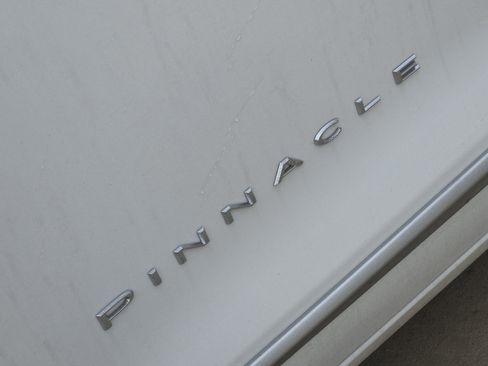 New 2026 Chrysler Pacifica Pinnacle image 8