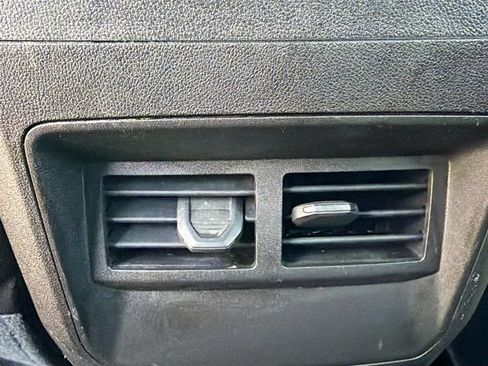 Used 2023 Chevrolet Colorado W/T w/ Technology Package RWD image 18