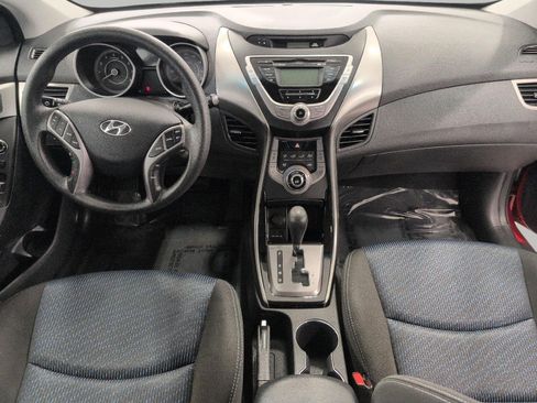 Used 2013 Hyundai Elantra FWD image 6