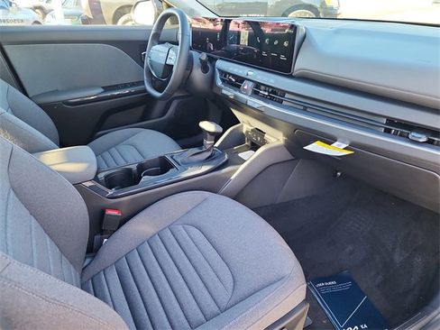 New 2025 Kia K4 EX image 15
