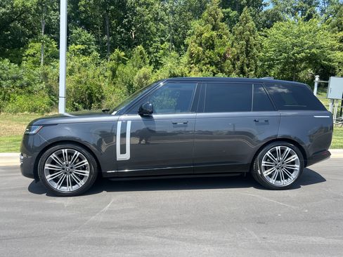 Certified 2023 Land Rover Range Rover Long Wheelbase Autobiography AWD/4WD image 4