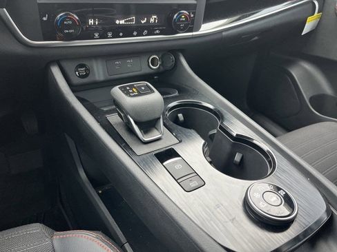 Certified 2025 Nissan Rogue Rock Creek image 10