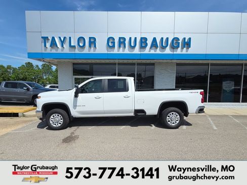 Used 2024 Chevrolet Silverado 3500 LT AWD/4WD image 1