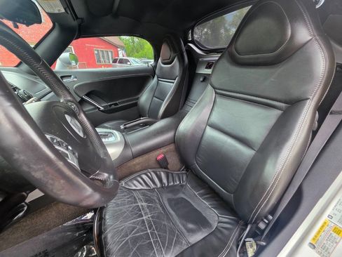 Used 2009 Saturn Sky w/ Premium Trim Package image 8