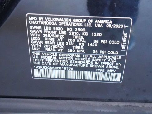 Used 2024 Volkswagen Atlas SE AWD/4WD image 43
