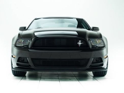 Used 2014 Ford Mustang GT Premium w/ Equipment Group 402A RWD image 6