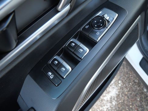 Used 2023 Kia Telluride LX image 19