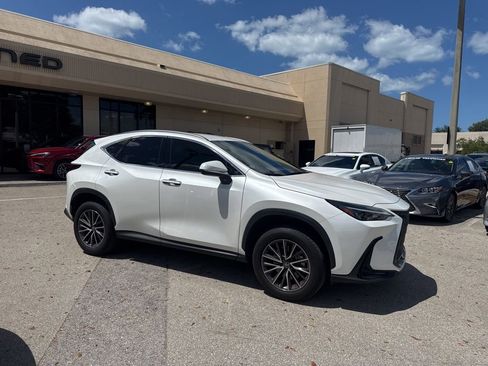 Used 2024 Lexus NX 250 FWD w/ Towing Package (2000 Lbs) image 3