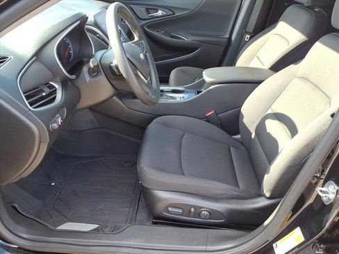 Used 2022 Chevrolet Malibu LT image 11