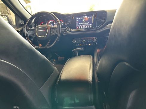 Used 2022 Dodge Durango GT image 25