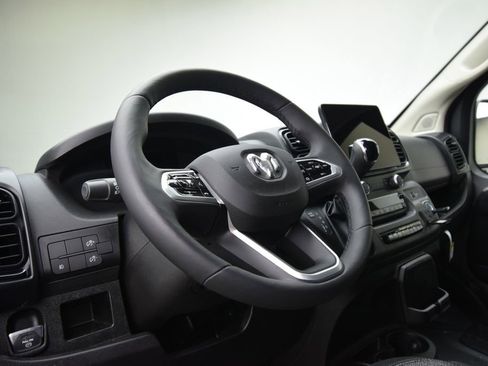 New 2026 RAM ProMaster 2500 w/ Crew Van Package image 33