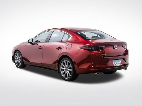 Used 2019 MAZDA MAZDA3 Sedan FWD image 3