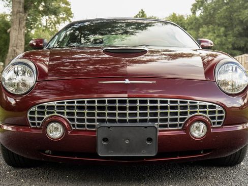 Used 2002 Ford Thunderbird RWD image 11