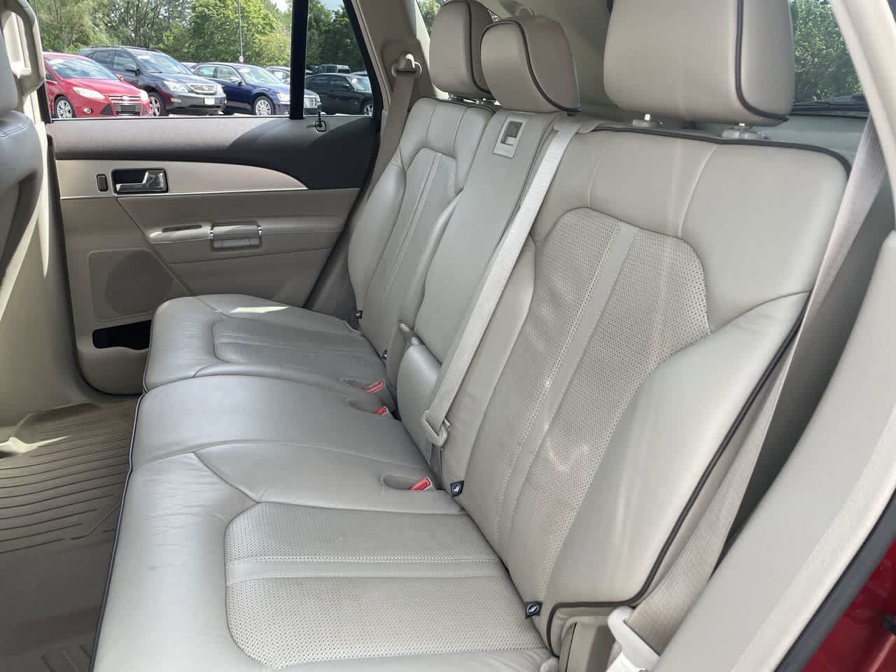 Used 2013 Lincoln MKX AWD image 19