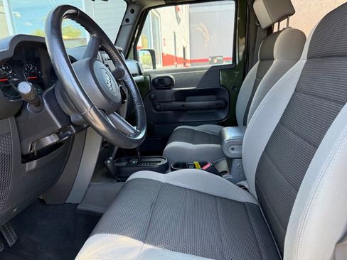 Used 2007 Jeep Wrangler X AWD/4WD image 9