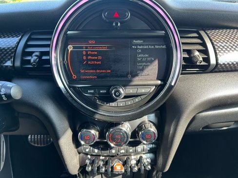 Used 2018 MINI Cooper S FWD image 10