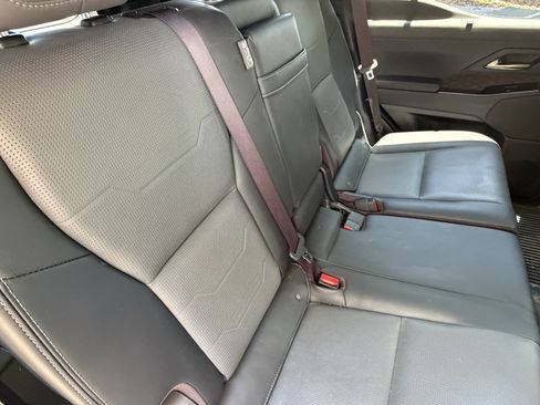 Used 2024 Lexus GX 550 w/ Accessory Package (Z1) AWD/4WD image 40