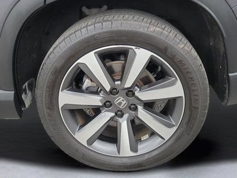 Used 2023 Honda Pilot Touring image 8