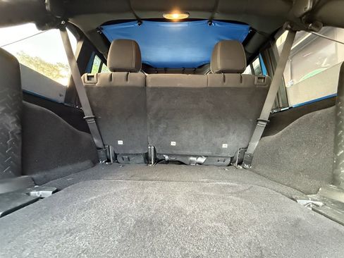 Used 2016 Jeep Wrangler Unlimited Sahara w/ Connectivity Group AWD/4WD image 29