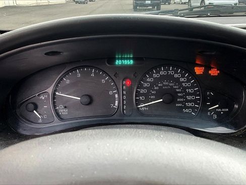 Used 2003 Oldsmobile Alero GL image 7