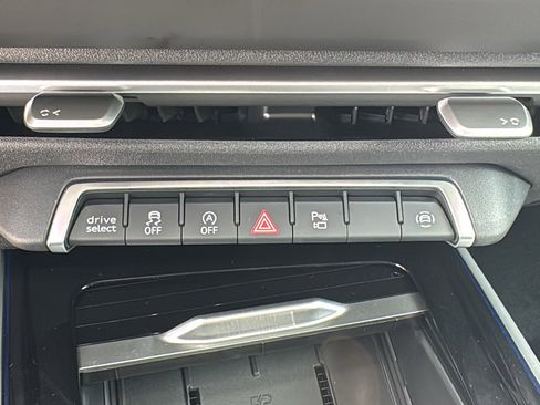 New 2026 Audi Q3 quattro 2.0T AWD/4WD image 20