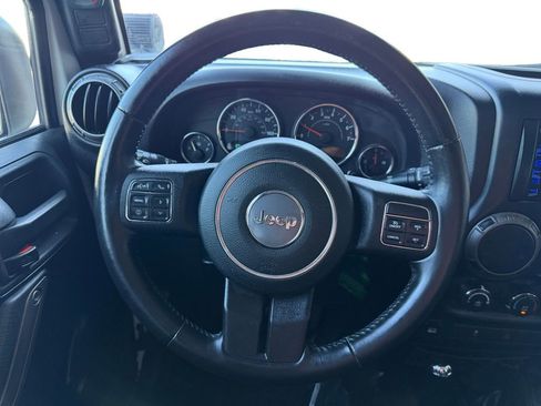 Used 2015 Jeep Wrangler Unlimited Sport w/ Connectivity Group AWD/4WD image 13