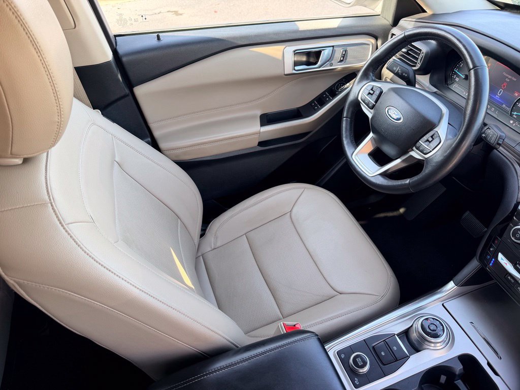 Certified 2023 Ford Explorer Limited AWD/4WD image 15