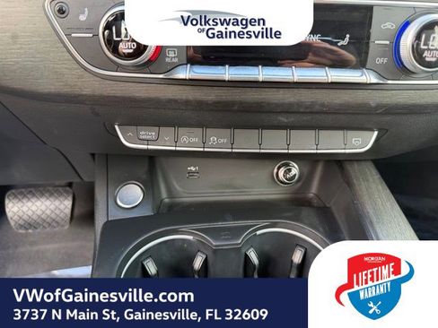 Used 2019 Audi A4 2.0T Premium w/ Convenience Package image 26