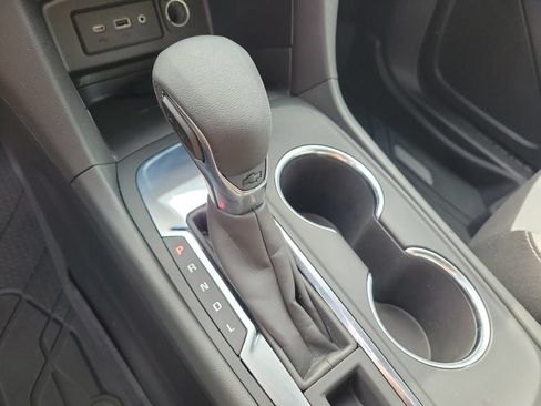 Used 2024 Chevrolet Equinox LS w/ LS Convenience Package FWD image 34
