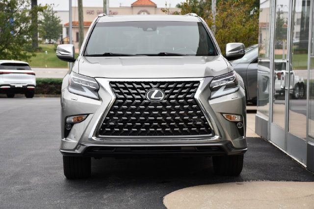 Used 2021 Lexus GX 460 Premium w/ Accessory Package AWD/4WD image 12