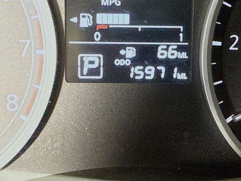 Used 2019 Nissan Kicks S image 16