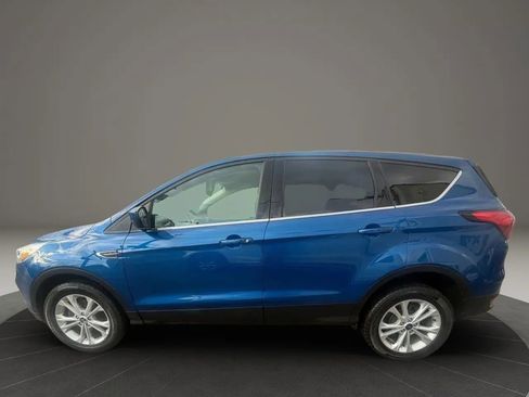 Used 2019 Ford Escape SE image 8