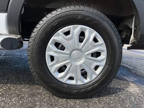 Used 2024 Ford Transit 250 Low Roof w/ Exterior Upgrade Package image 15