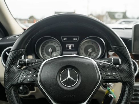 Used 2015 Mercedes-Benz GLA 250 4MATIC image 18