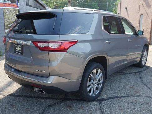 Used 2018 Chevrolet Traverse Premier AWD/4WD image 4