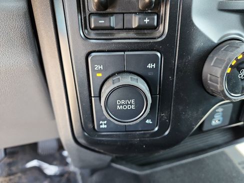 New 2025 Ford F250 XLT w/ 360-Degree Camera Package image 19