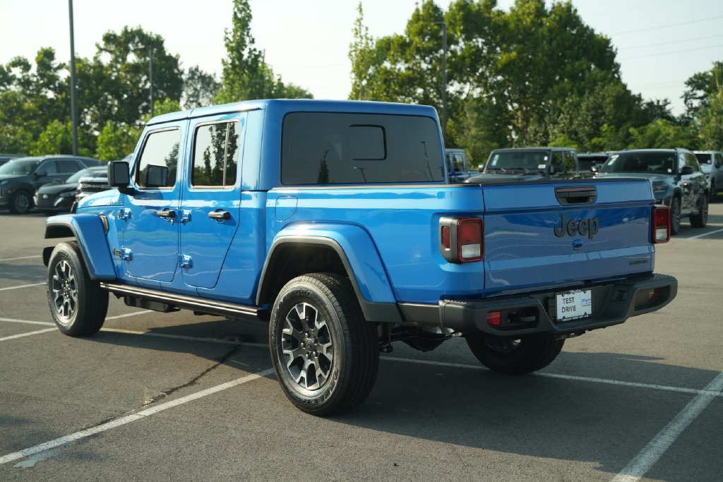New 2026 Jeep Gladiator Sport AWD/4WD image 5