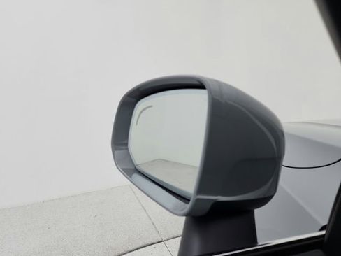 New 2025 Volvo XC90 B6 Plus w/ Protection Package Premier image 27