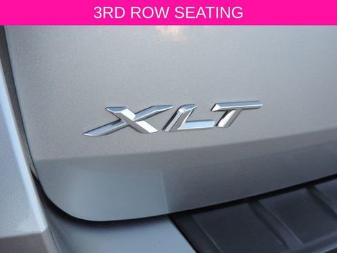 Used 2021 Ford Explorer XLT w/ Equipment Group 202A image 12