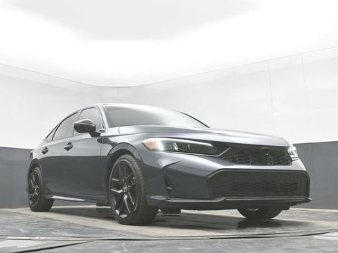 Used 2025 Honda Civic Sport image 39
