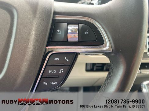 Used 2019 Lincoln Navigator L Reserve AWD/4WD image 17