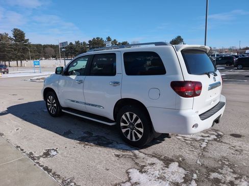 Used 2018 Toyota Sequoia Limited image 6