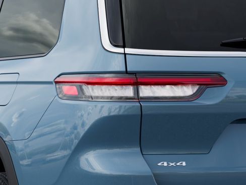 New 2026 Jeep Grand Cherokee L Limited AWD/4WD image 35