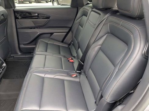 Used 2024 Lincoln Nautilus Premier w/ Jet Appearance Package AWD/4WD image 13
